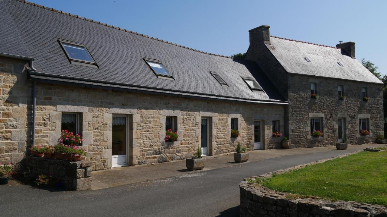 La Ferme Guibel Bed & Breakfast Plouzelambre ภายนอก รูปภาพ