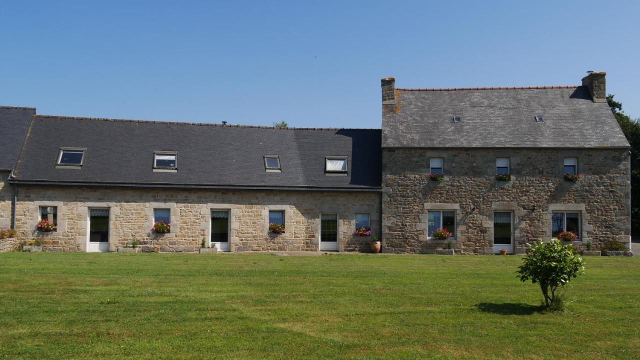 La Ferme Guibel Bed & Breakfast Plouzelambre ภายนอก รูปภาพ
